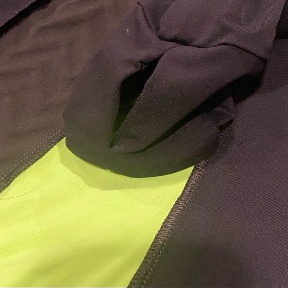 Trina Turk Black Jacket Workout Size Medium - Picture 7 of 13